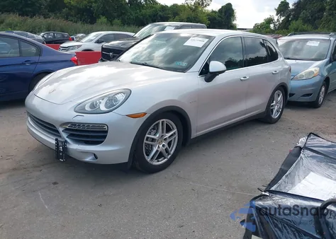 2013 Porsche Cayenne Hybrid S z USA, uszkodzony, nr VIN WP1AE2A29DLA15374